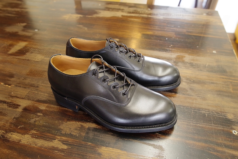 ギリーシューズ