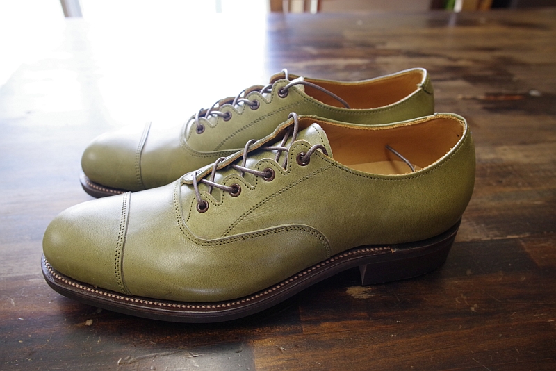 ギリーシューズ