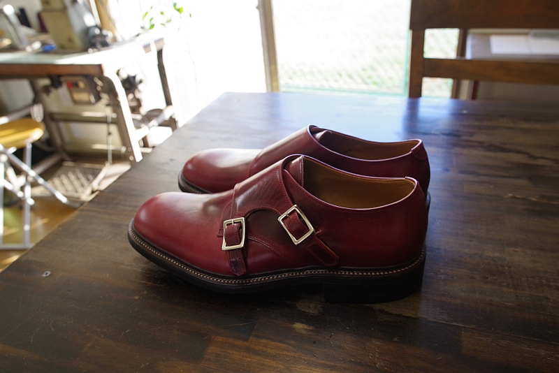 ダブルモンクストラップ