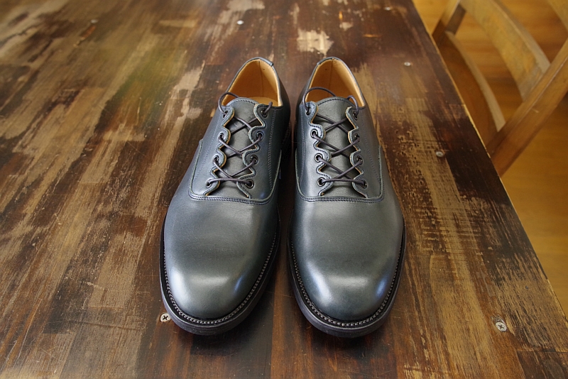 ギリーシューズ