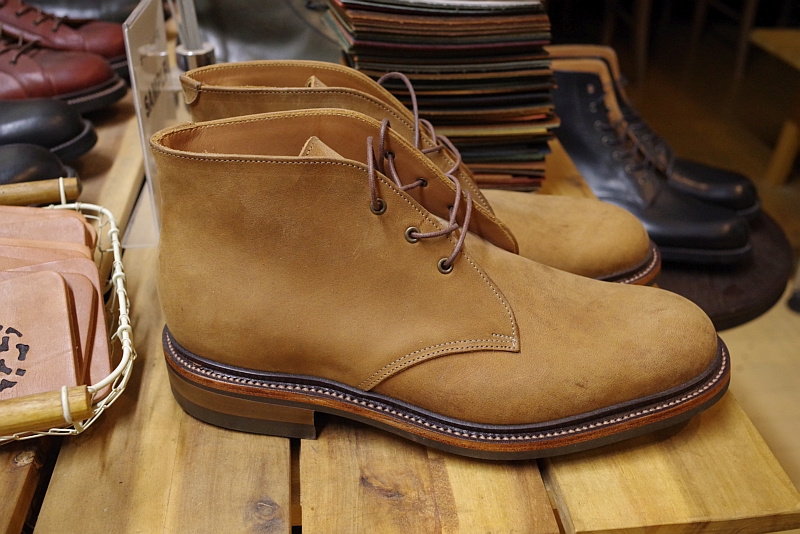 チャッカブーツ