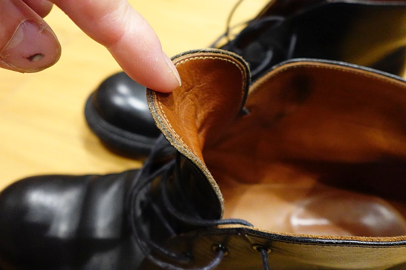 チャッカブーツ