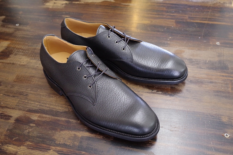 3穴ギブソンシューズ