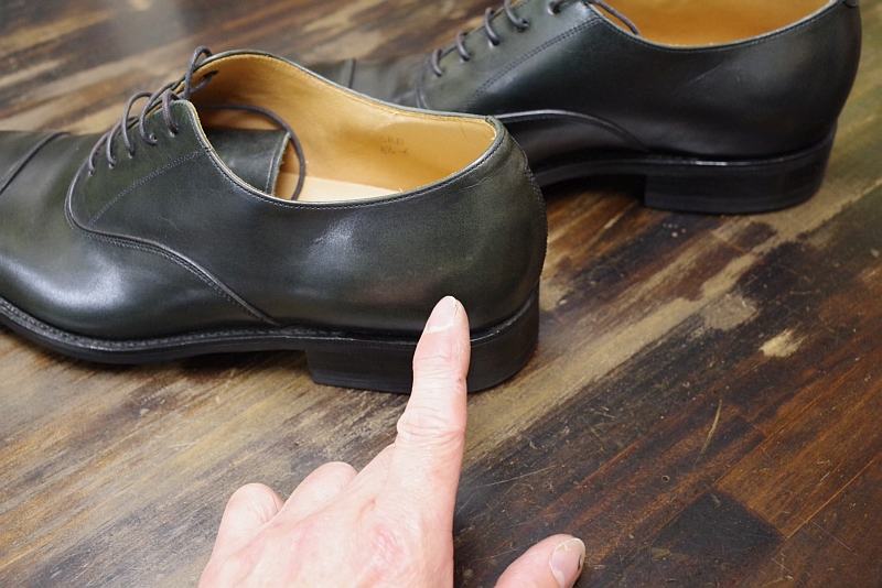 アッパーのキズ