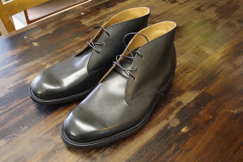 チャッカブーツ